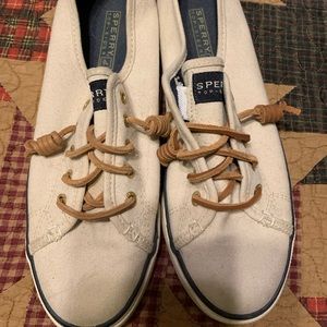 Women’s Sperry’s. Size 7